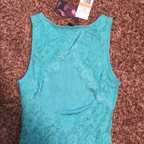 NWT open back bodycon dress - Picture 3 of 4
